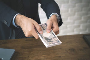 国際結婚で費用がいくらかかるか知ってますか?愛だけで国際結婚できないって、知っていますか?