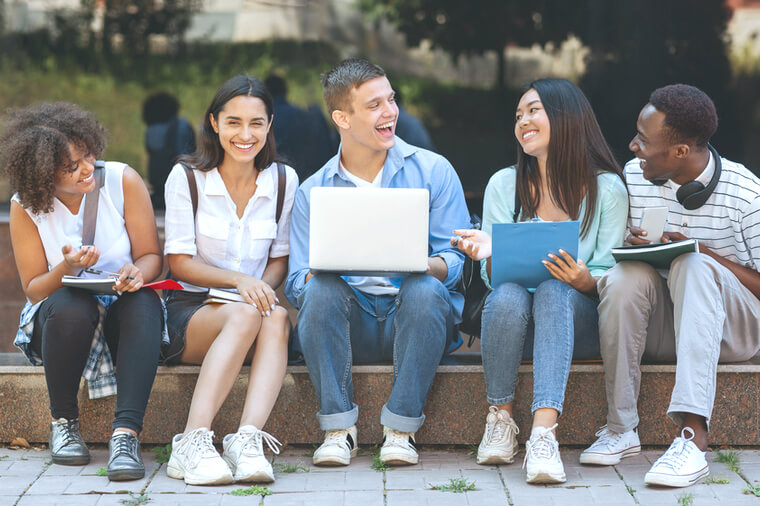 日本で学ぶ外国人留学生は、どんな人たちなの?